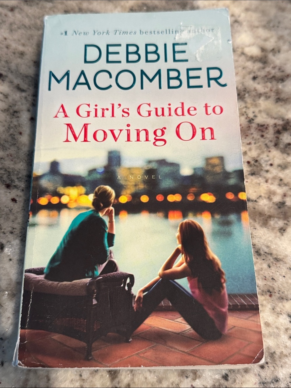 Debbie Macomber - A Girl's Guide to Moving On (Paperback) - Teal & Pink Cover